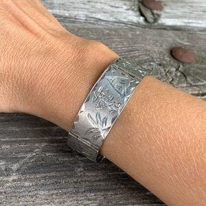 Sterling Silver Hinged Mexican Bangle with Engraved Pattern